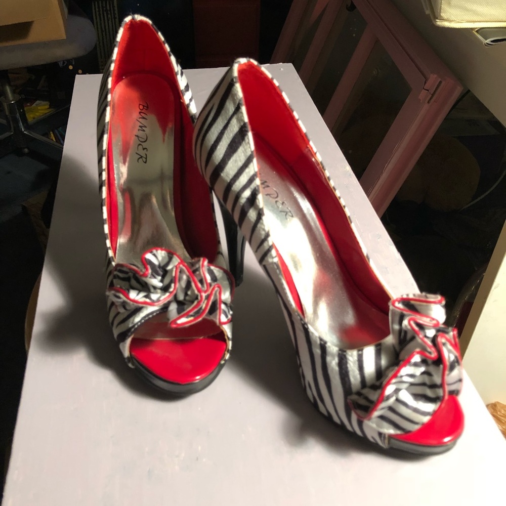 Zebra heels